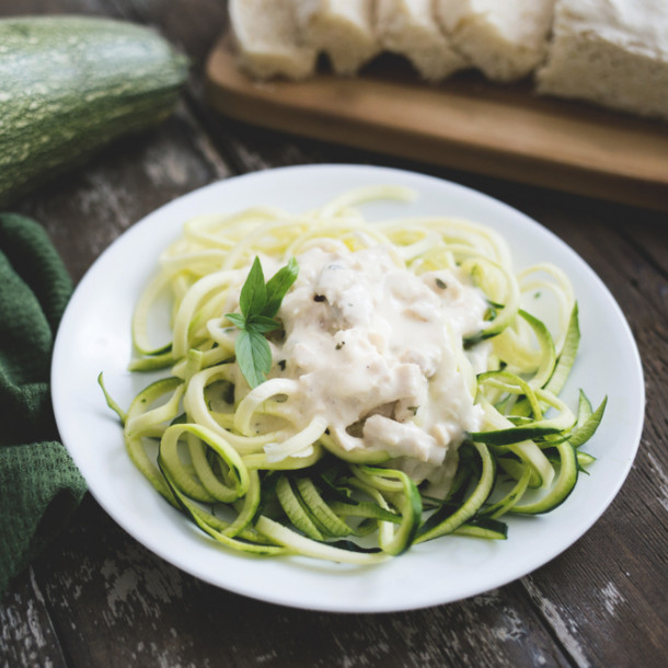 Spaghettis de courgettes et burrata