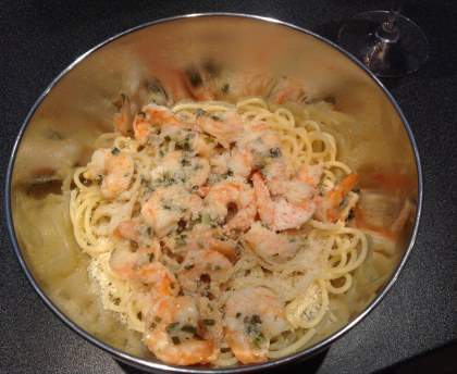 Spaghettonis aux crevettes al grana padano