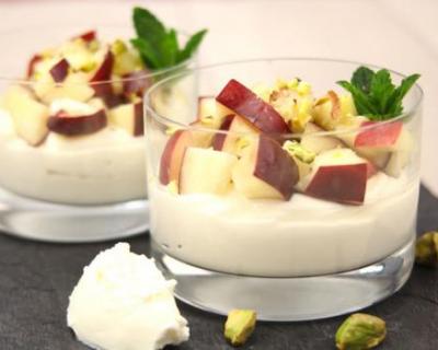 St Môret® Ligne & Plaisir® à la nectarine, amandes et pistaches