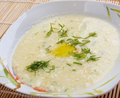 Stracciatella ( soupe italienne )