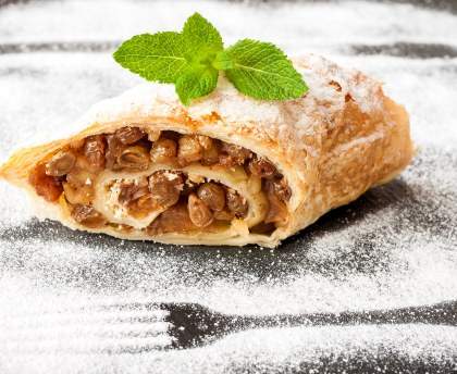 Strudel aux pommes et au miel