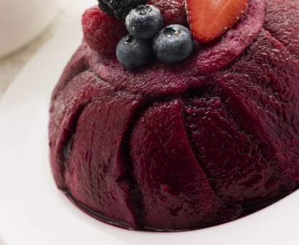 Summer pudding (pudding aux fruits rouges)