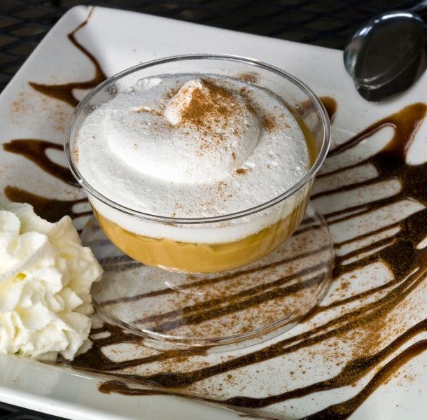 Suspiro limeno (dessert péruvien)