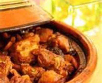Tagine d'agneau au miel et aux oignons
