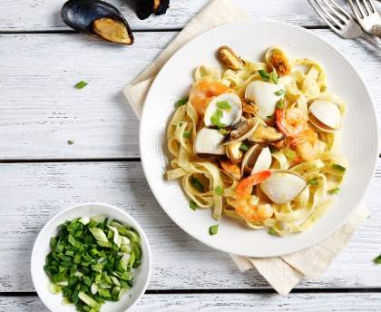 Tagliatelles aux fruits de mer et crème safranée