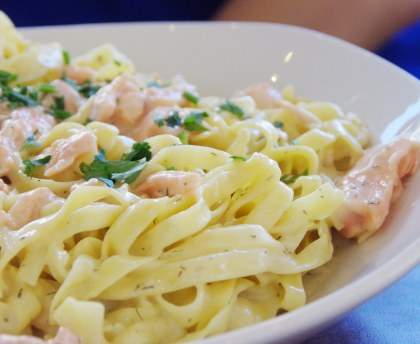 Tagliatelles express aux lardons de saumon