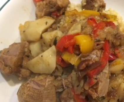 Tajine d'agneau aux poivrons et fonds d'artichauts
