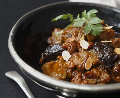 Tajine d'agneau aux pruneaux et aux amandes