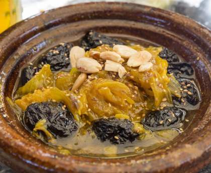 tajine de boeuf aux pruneaux et amandes