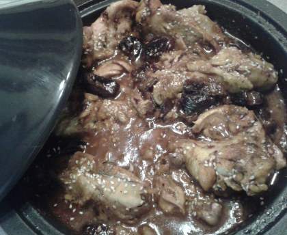 Tajine de Poulet aux Pruneaux