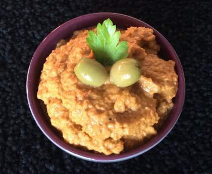 Tapenade d'olive verte à la Basque