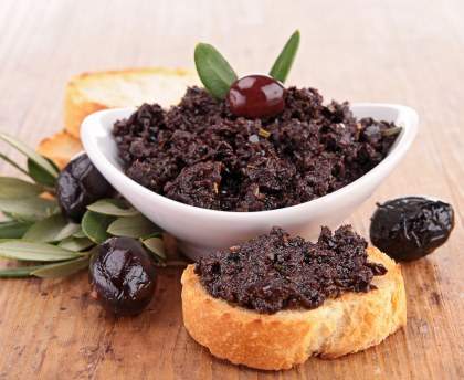 Tapenade noire bien relevée