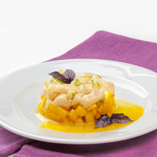 Tartare banane-mangue, coulis passion