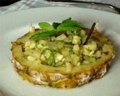 Tartare d'ananas au citron vert et au gingembre