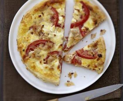 Tarte à la moutarde à la tomate et au thon