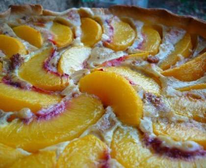 Tarte à la nectarine et au pain d'épices