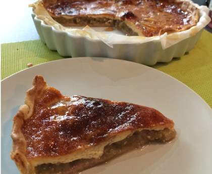 Tarte à la rhubarbe et à la fraise