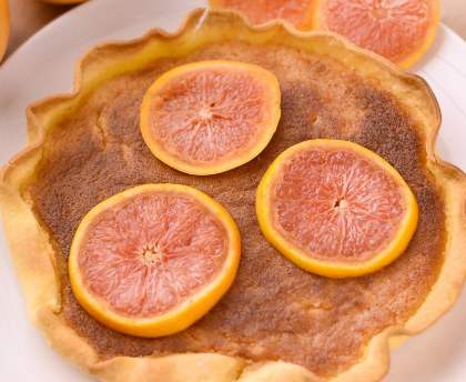 Tarte amandine au pamplemousse