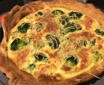 Tarte au brocolis et tomates cerise