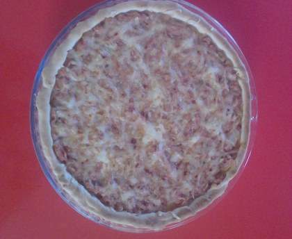 Tarte au thon et aux tomates pelées
