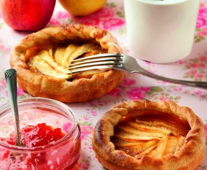 Tarte aux pommes crémeuse