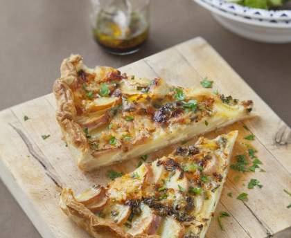 Tarte aux pommes de terre et au roquefort