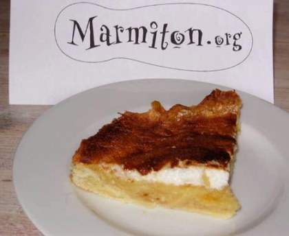 Tarte aux pommes meringuée