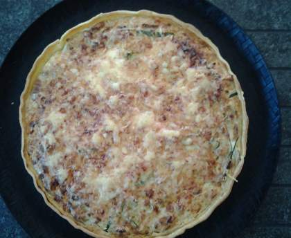 Tarte aux thon, oignons, ricotta et courgettes