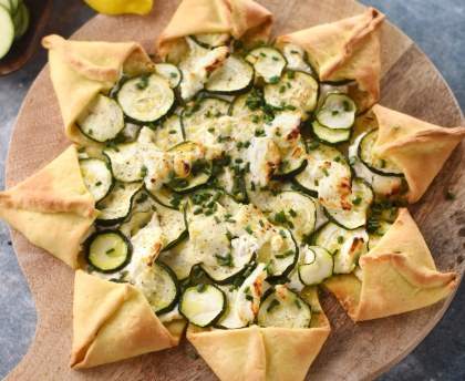 Tarte étoile aux courgettes et au chèvre frais