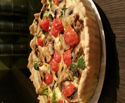 Tarte maison brocolis feta tomates et champignons