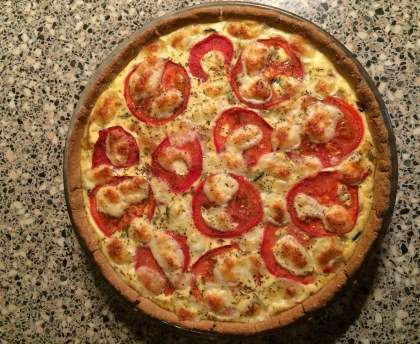 Tarte (sans gluten) aux légumes, lardons et mozzarella