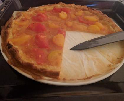 Tarte sucrée à la tomate