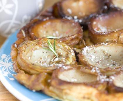 Tarte tatin froide aux artichauts et parmesan