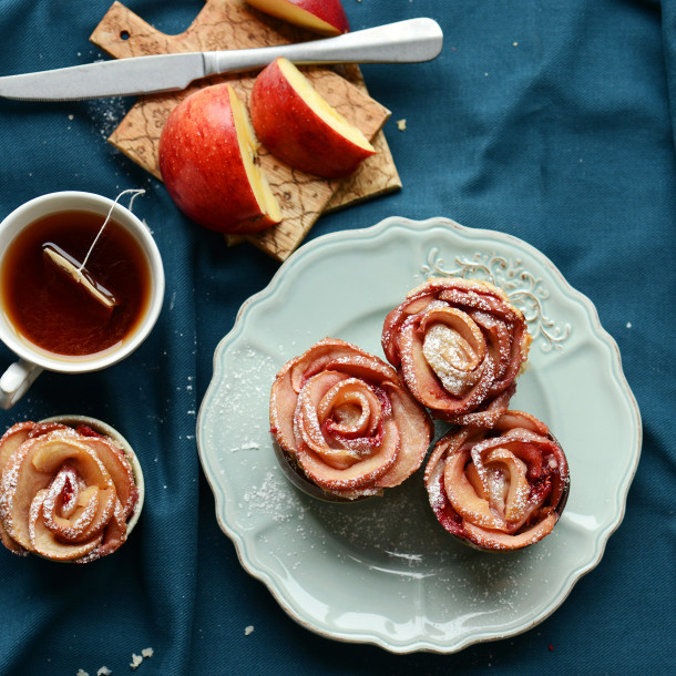 Tartelettes bouquets de roses aux pommes