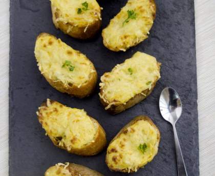 Tartines grillés à la moutarde et au gruyère