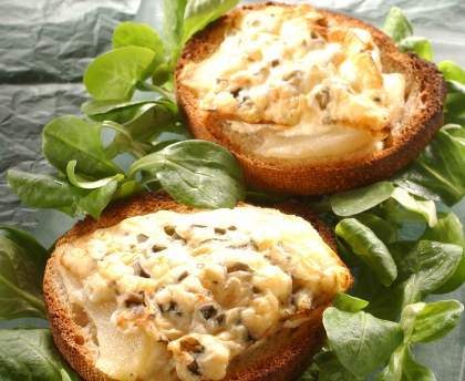 Tartines poire-fromage