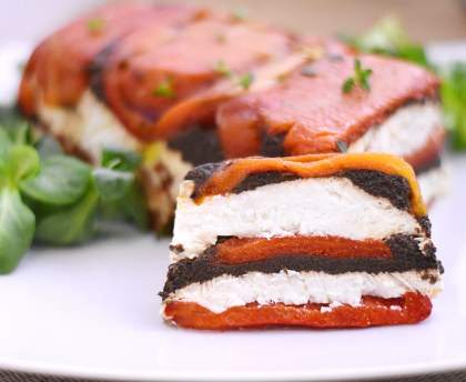 Terrine de chèvre aux poivrons et à la tapenade
