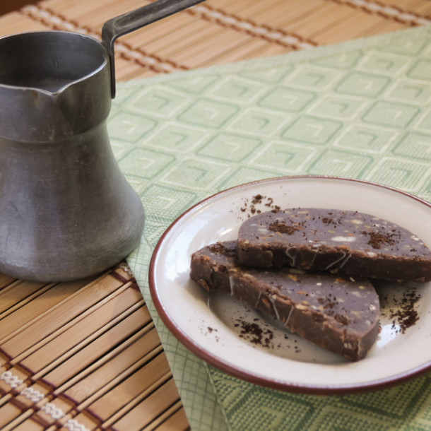 Terrine de chocolat et de pruneaux