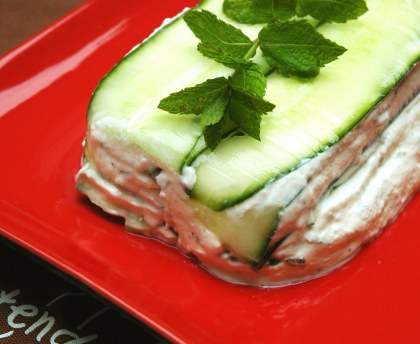 Terrine de fromage blanc, concombres et menthe