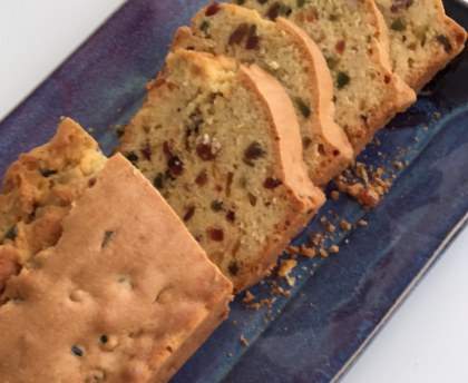 The cake aux fruits confits