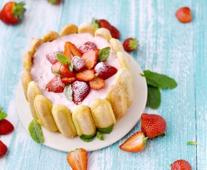 "The" charlotte aux fraises