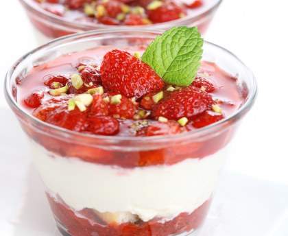Tiramisu aux fraises et aux framboises