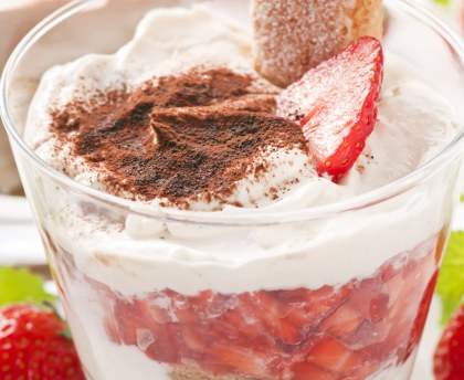 Tiramisu aux fruits rouges et au cacao