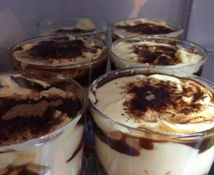 Tiramisu aux poires et au chocolat au lait