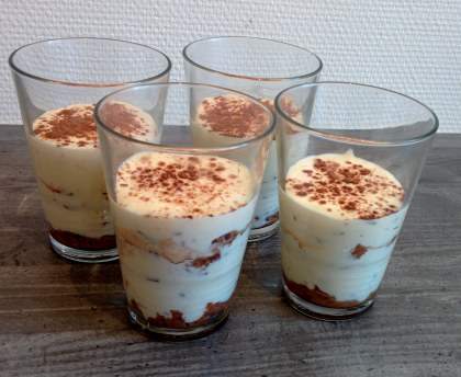 Tiramisu aux spéculoos, pépites de chocolat et miel