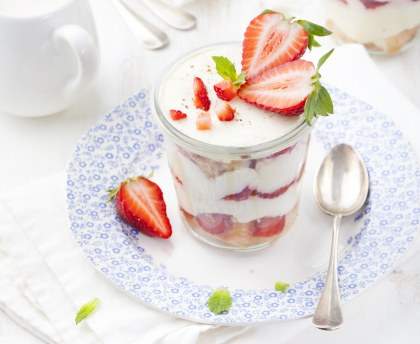 Tiramisu light au fromage blanc et fraises