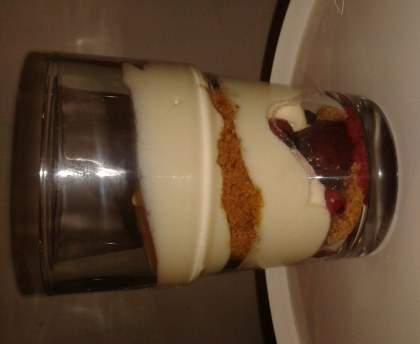 Tiramisu mascarpone fruit rouges facile