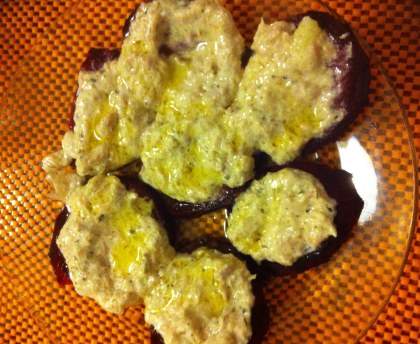 Toast de thon sur betteraves
