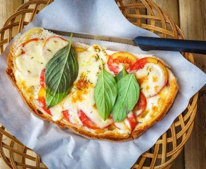Toasts mozzarella