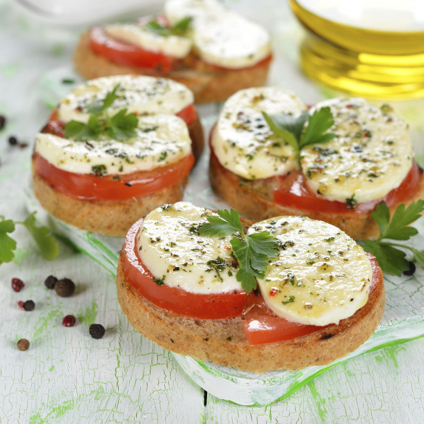 Toasts tomates mozzarella